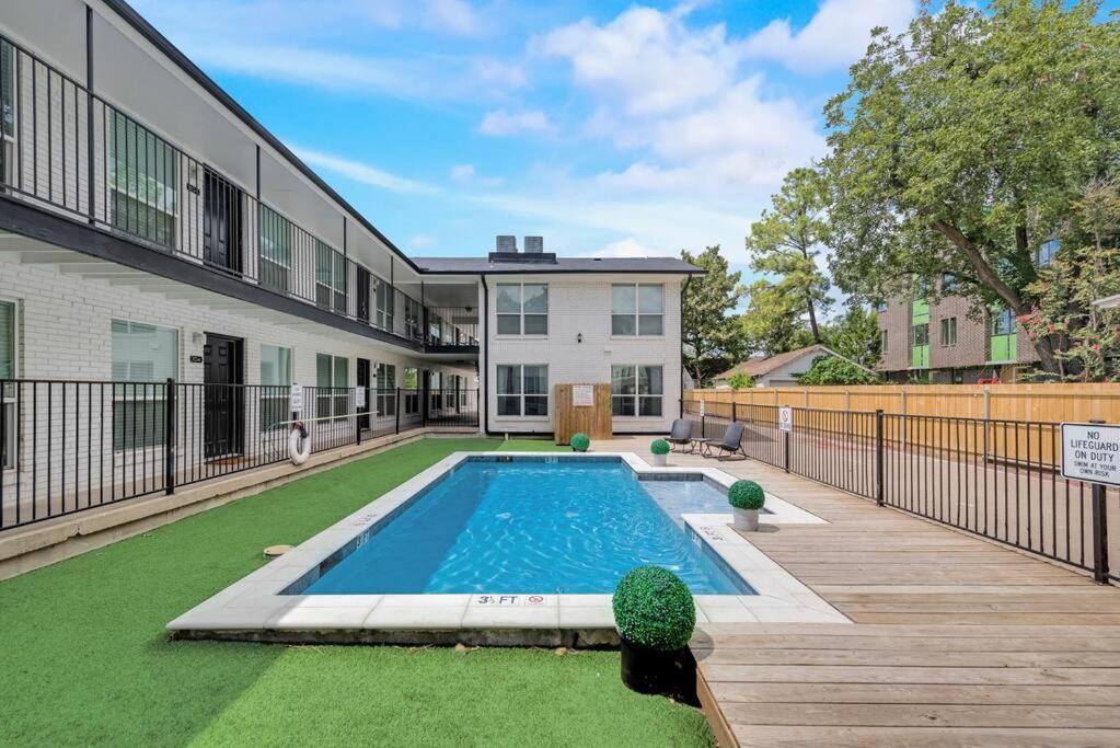 The Classic • Near Knox Henderson Dallas Exterior photo